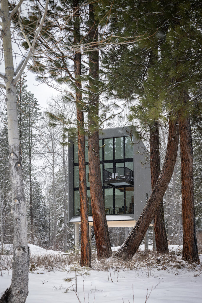 Wenatchee river cabin / wittman estes