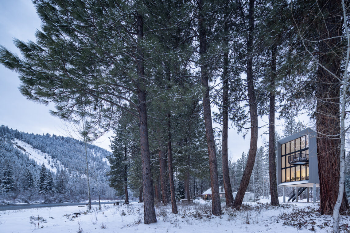 Wenatchee river cabin / wittman estes