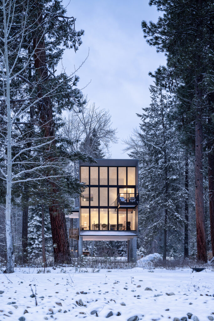 Wenatchee river cabin / wittman estes