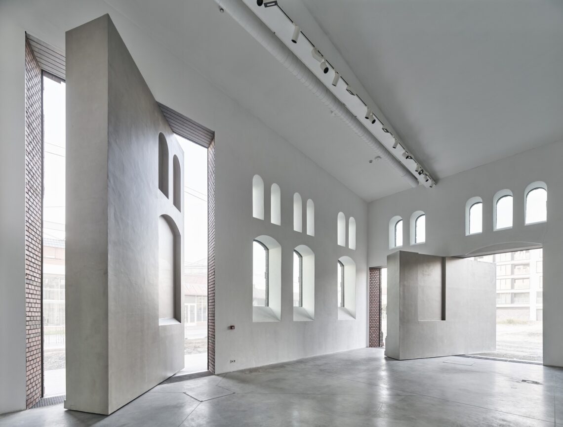 Plato Contemporary Art Gallery / Kwk Promes 8 Plato contemporary art gallery / kwk promes