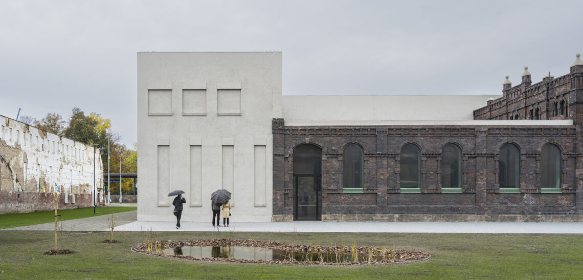 Plato Contemporary Art Gallery / Kwk Promes 40 Plato contemporary art gallery / kwk promes