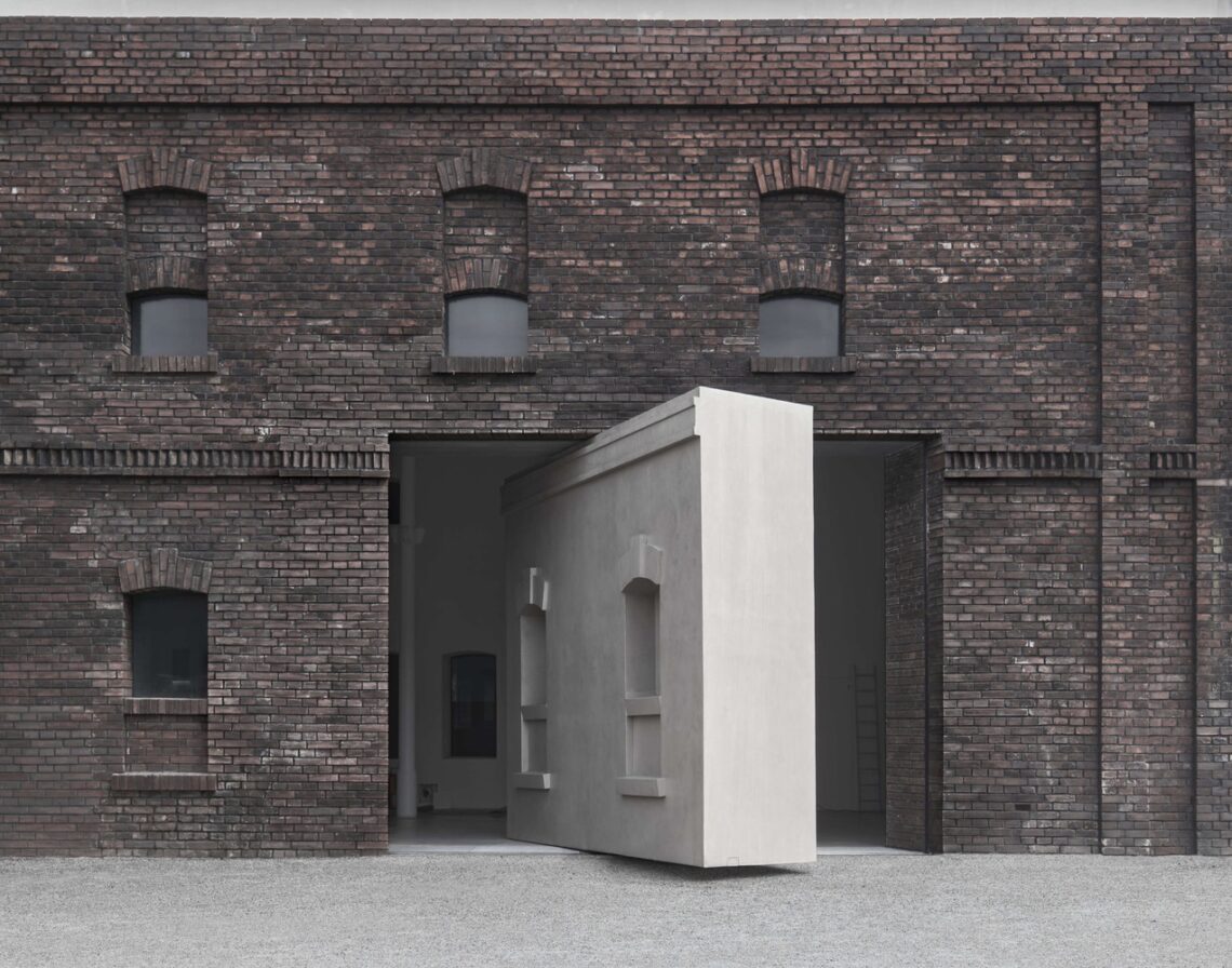 Plato Contemporary Art Gallery / Kwk Promes 20 Plato contemporary art gallery / kwk promes