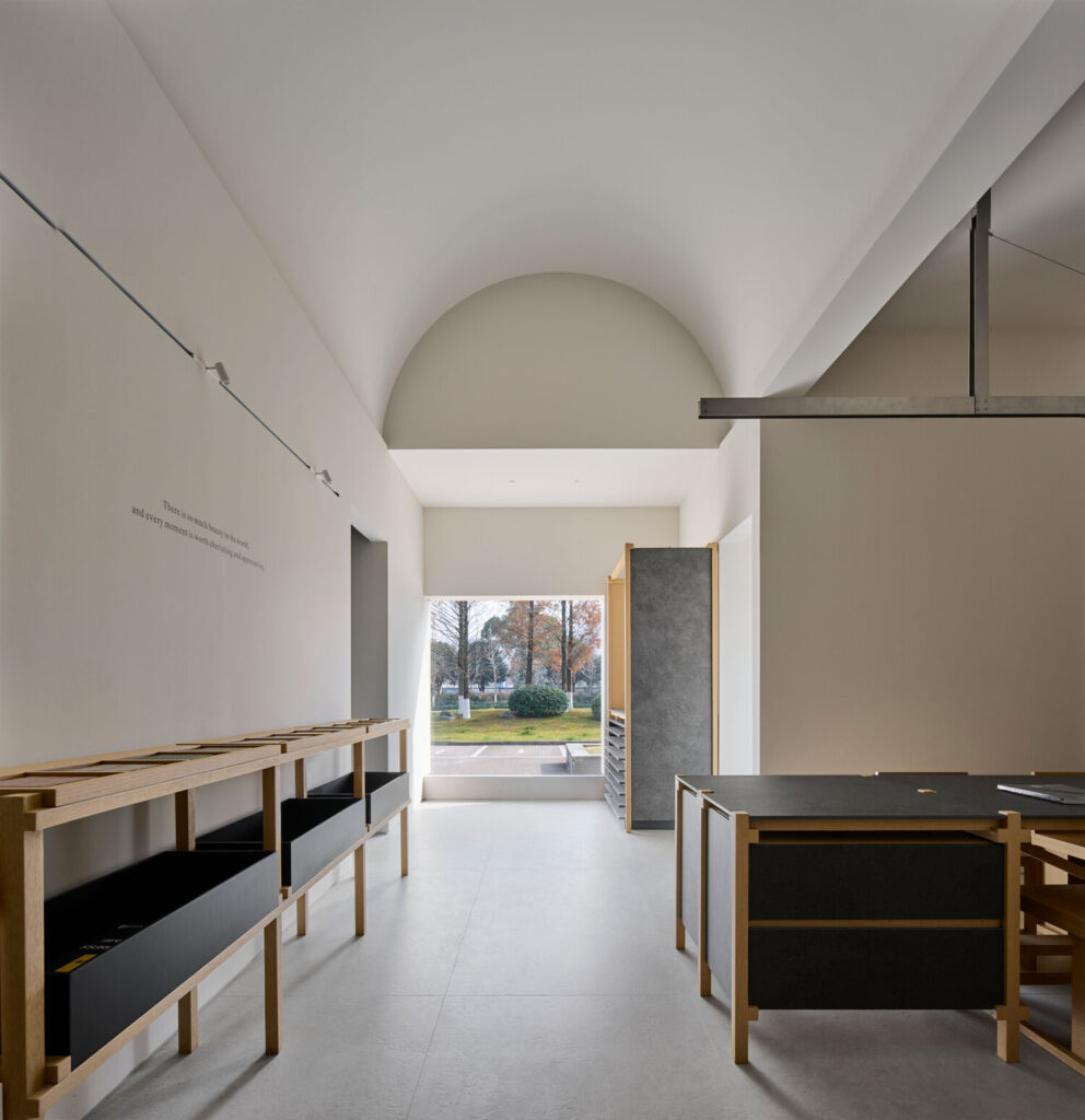 Progress Brand Showroom / Lingjie Ar.design 14 Progress brand showroom / lingjie ar. Design