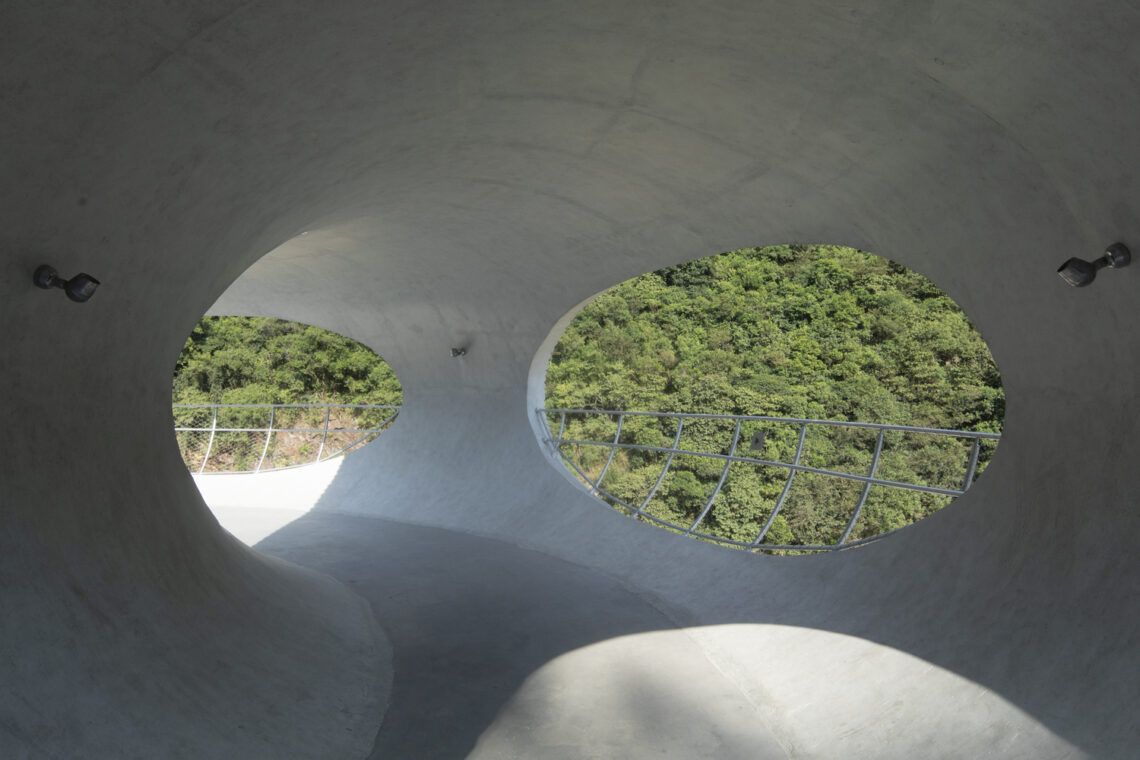 Resting loop with views / hcch studio