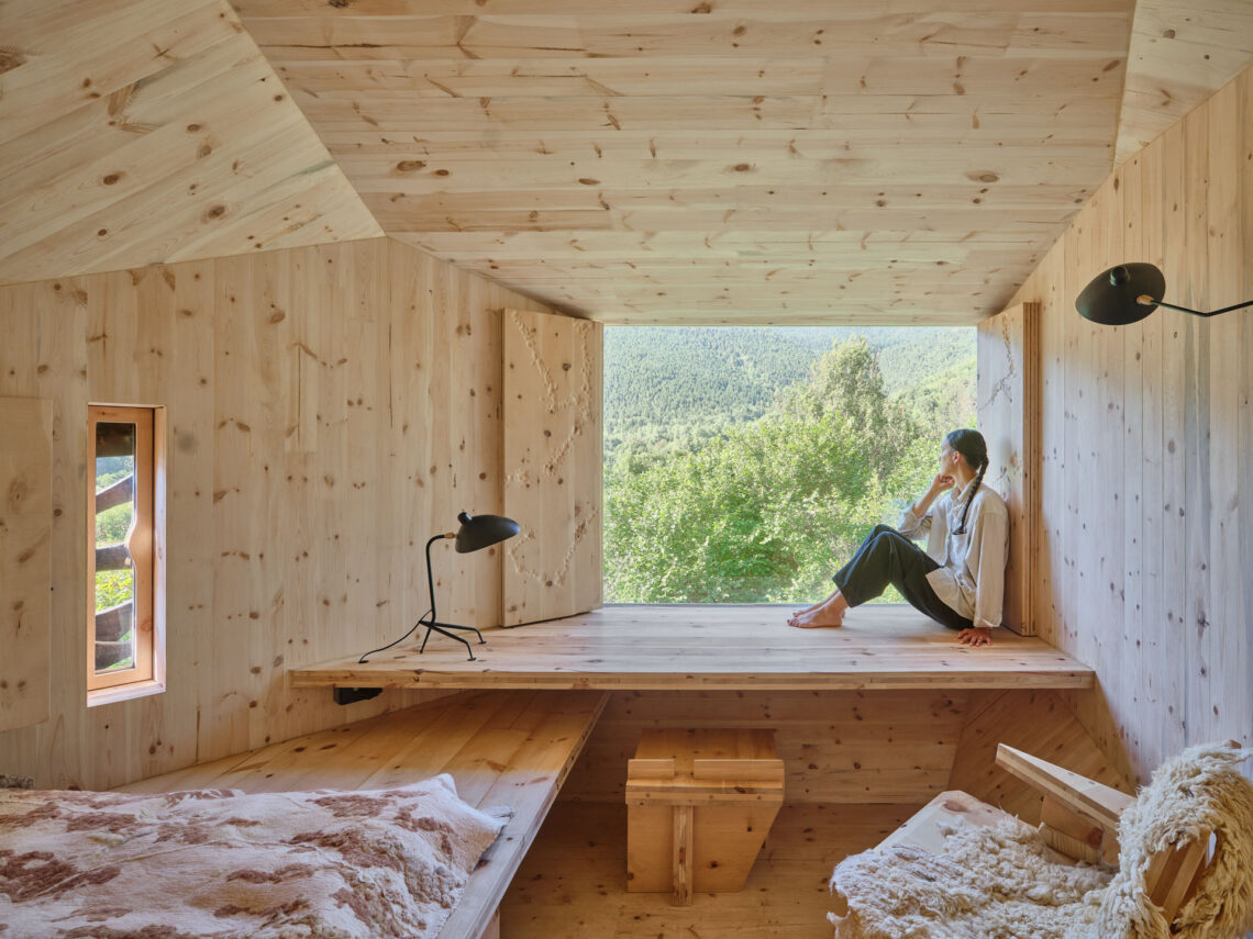 Forestone cabin / institute for advanced architecture of catalonia (iaac)