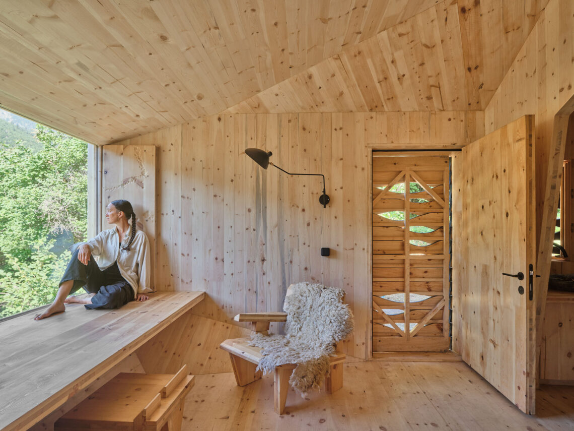 Forestone cabin / institute for advanced architecture of catalonia (iaac)
