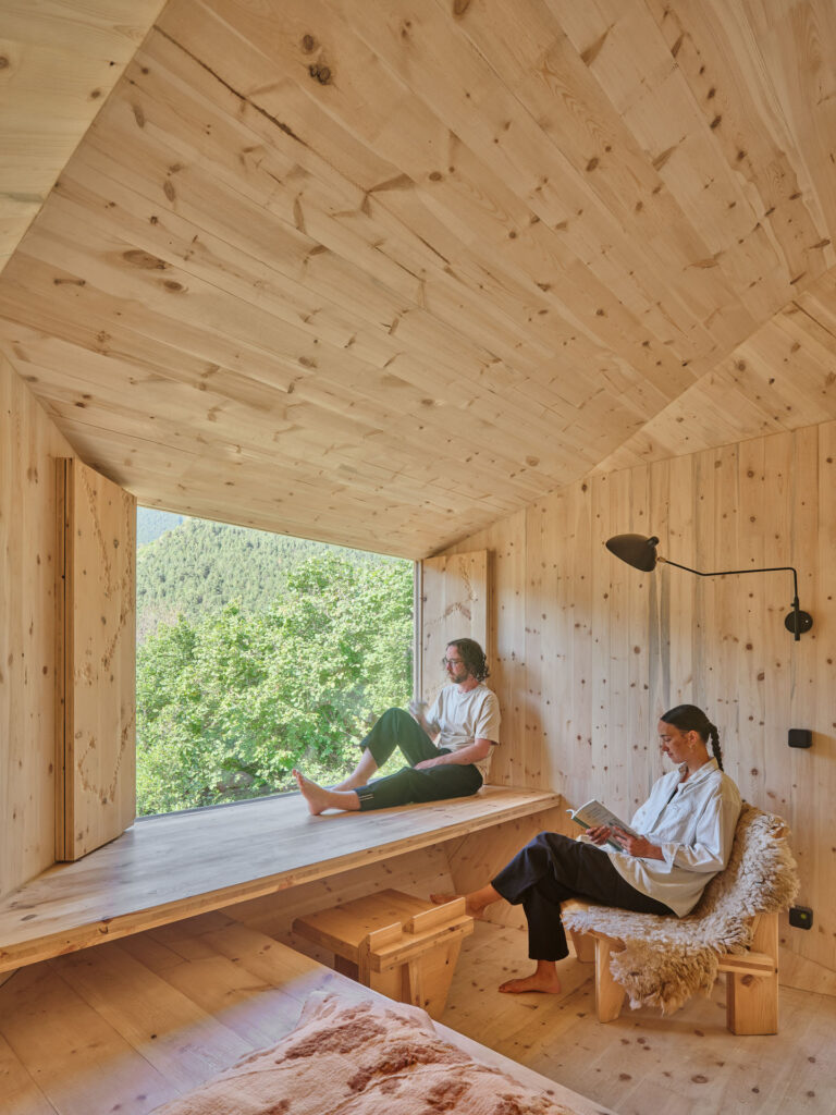 Forestone cabin / institute for advanced architecture of catalonia (iaac)