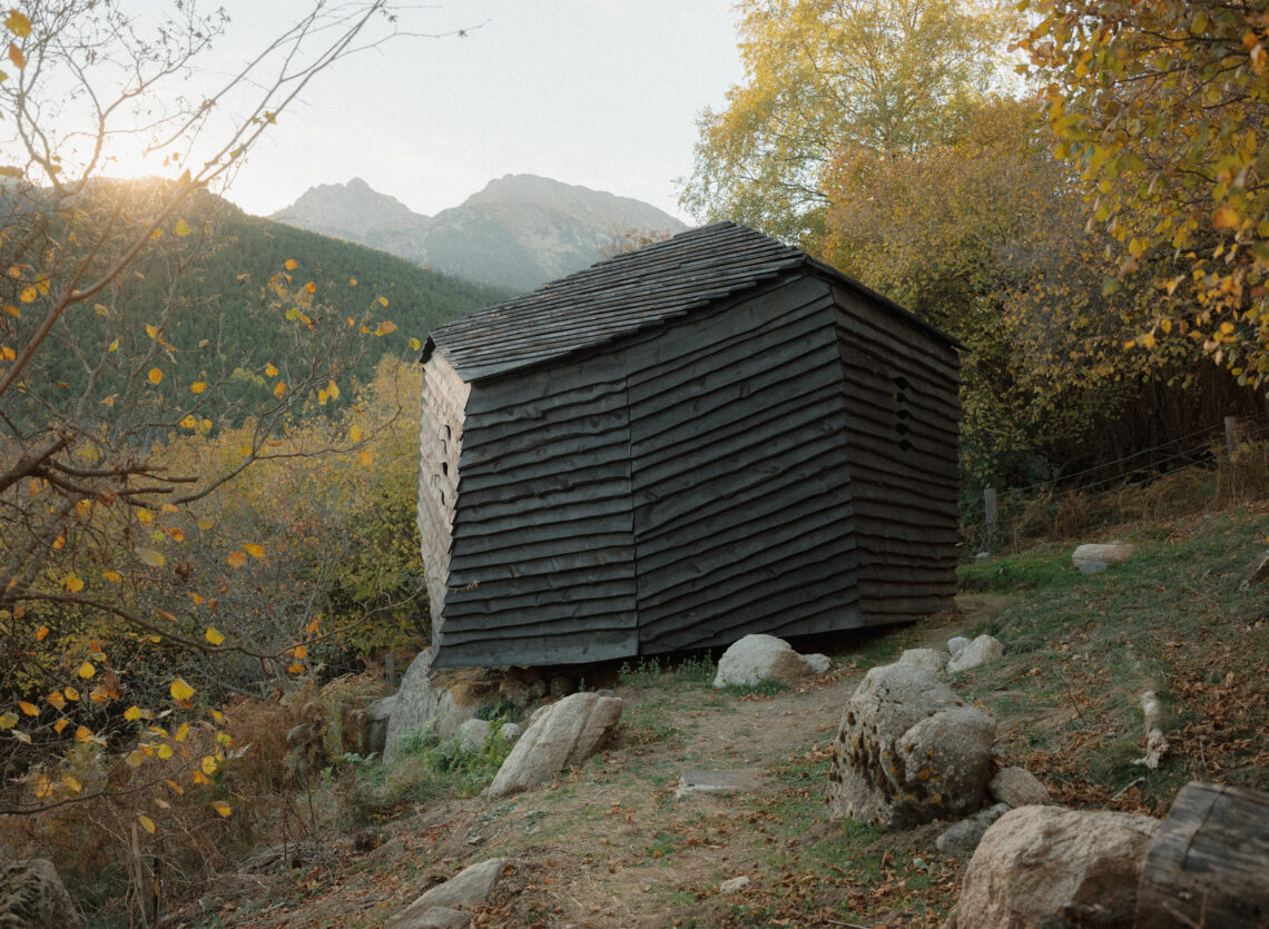 Forestone cabin / institute for advanced architecture of catalonia (iaac)