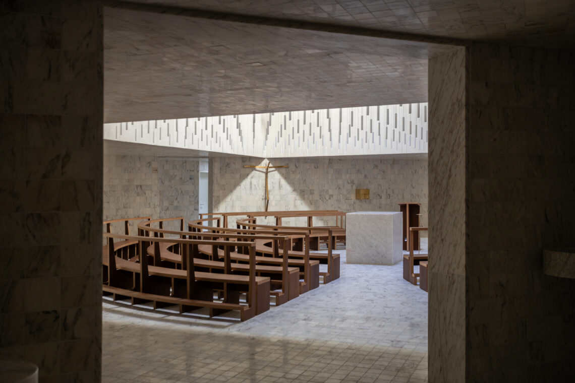 São José Da Boavista Church And Parish Center / Matos Gameiro Arquitectos + Atelier Bugio 1 São josé da boavista church and parish center / matos gameiro arquitectos+atelier bugio