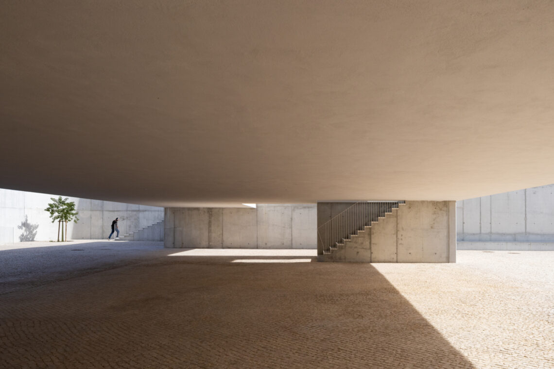 São José Da Boavista Church And Parish Center / Matos Gameiro Arquitectos + Atelier Bugio 7 São josé da boavista church and parish center / matos gameiro arquitectos+atelier bugio