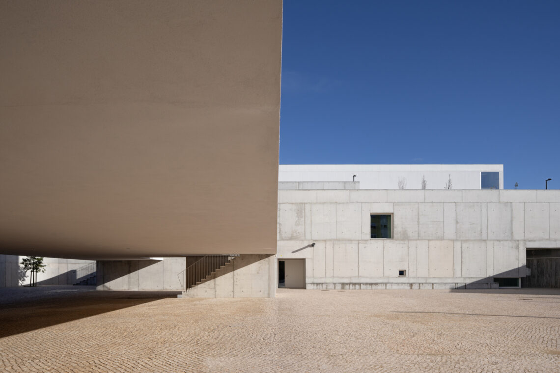 São José Da Boavista Church And Parish Center / Matos Gameiro Arquitectos + Atelier Bugio 13 São josé da boavista church and parish center / matos gameiro arquitectos+atelier bugio