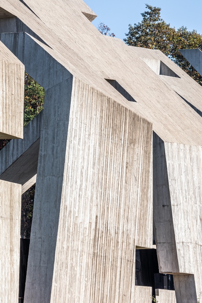 Mausoleum Of Martyrdom Of Polish Villages / Nizio Design International 23 Mausoleum of martyrdom of polish villages / nizio design international