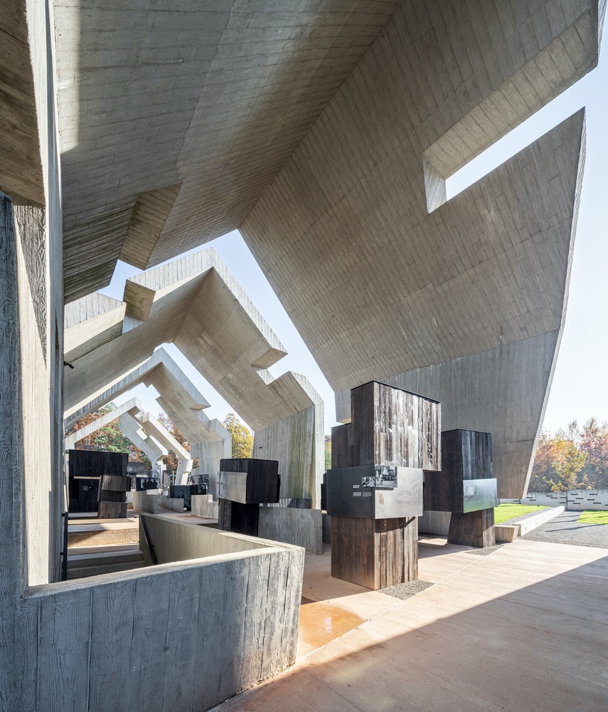 Mausoleum Of Martyrdom Of Polish Villages / Nizio Design International 20 Mausoleum of martyrdom of polish villages / nizio design international