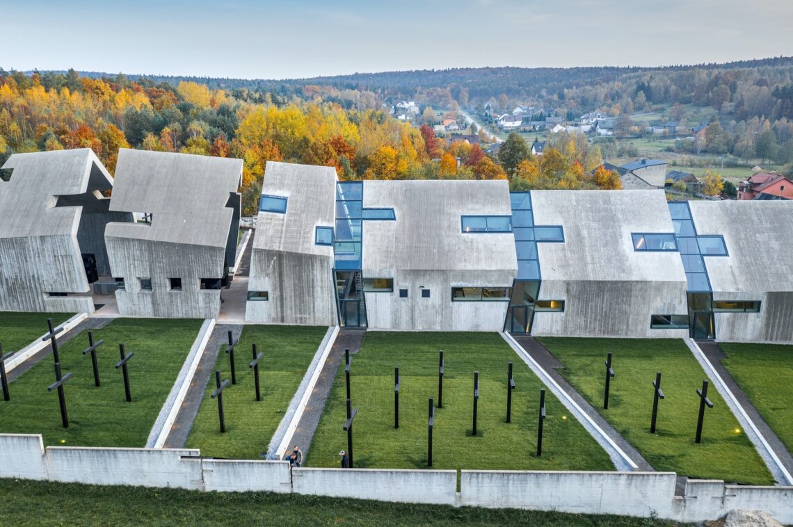 Mausoleum Of Martyrdom Of Polish Villages / Nizio Design International 30 Mausoleum of martyrdom of polish villages / nizio design international