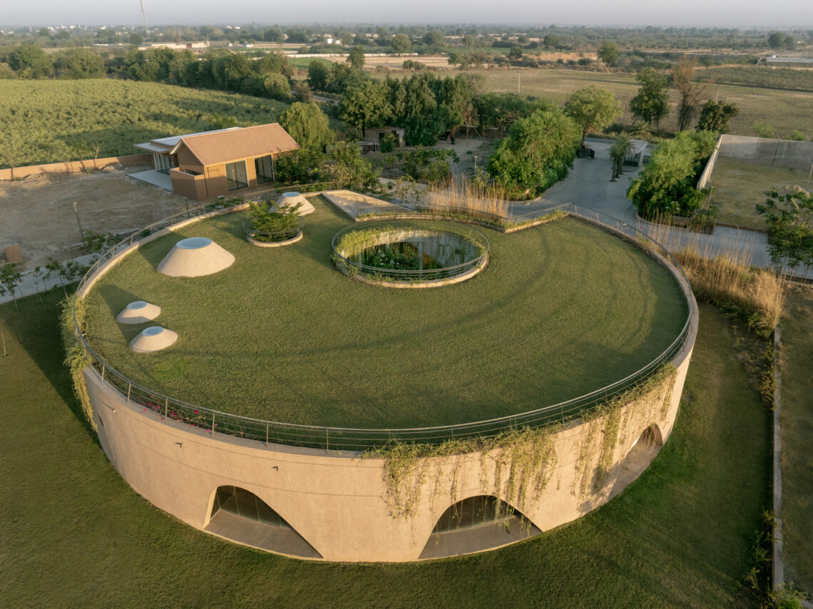 Habitat 0 community club / ra design studio