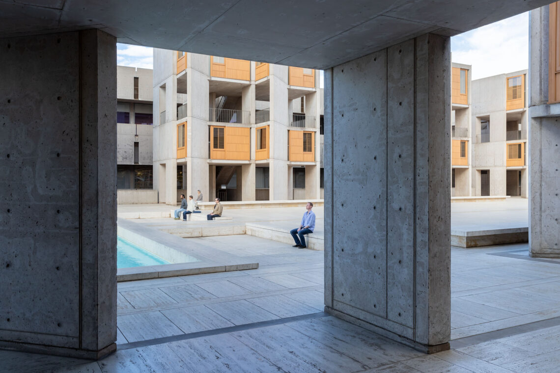 Salk Institute / Louis Kahn | Classics On Architecture Lab 16 Salk institute / louis kahn | classics on architecture lab