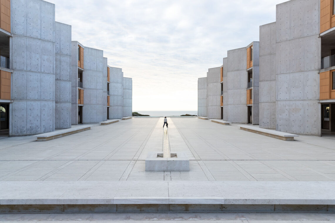 Salk Institute / Louis Kahn | Classics On Architecture Lab 49 Salk institute / louis kahn | classics on architecture lab