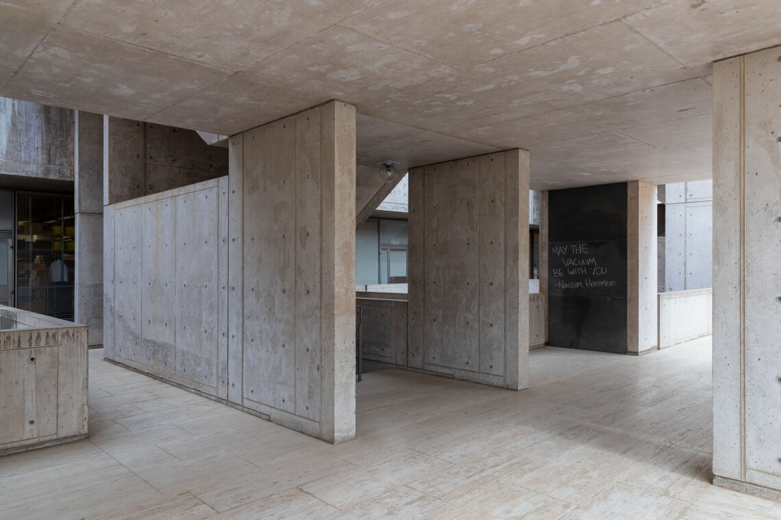 Salk Institute / Louis Kahn | Classics On Architecture Lab 51 Salk institute / louis kahn | classics on architecture lab