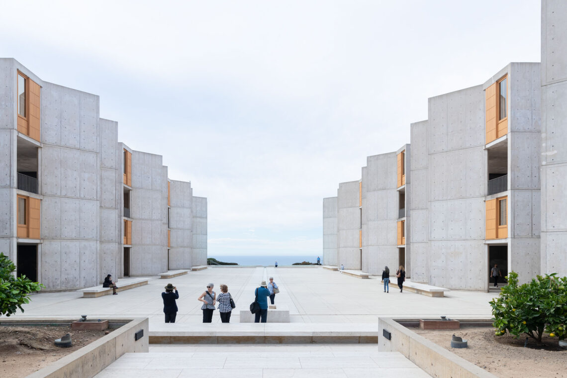 Salk Institute / Louis Kahn | Classics On Architecture Lab 19 Salk institute / louis kahn | classics on architecture lab