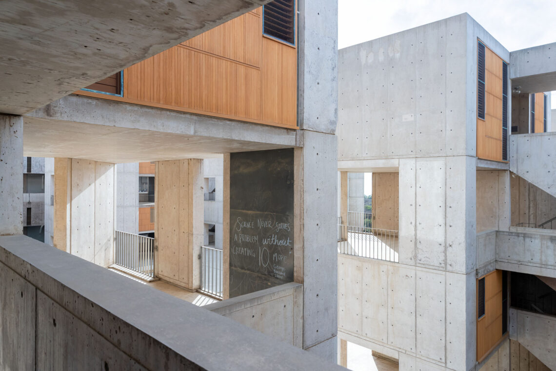 Salk Institute / Louis Kahn | Classics On Architecture Lab 61 Salk institute / louis kahn | classics on architecture lab