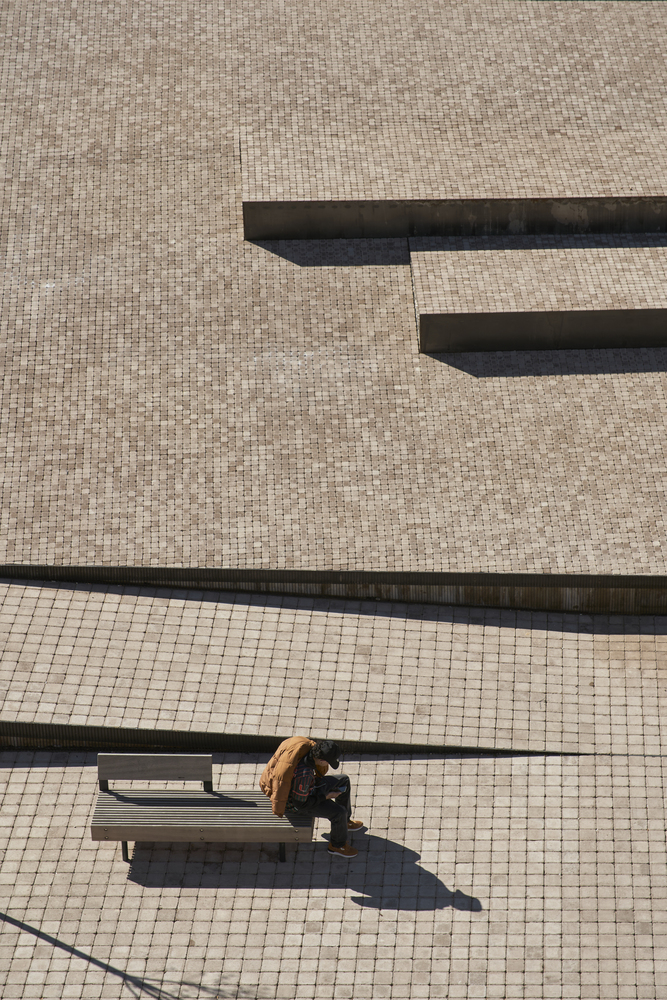 Zarrón square / bov estudio