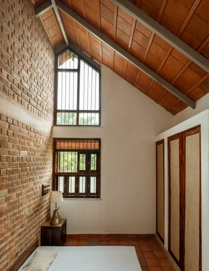 Adorn / Bhutha Earthen Architecture Studio 10 Adorn / bhutha earthen architecture studio