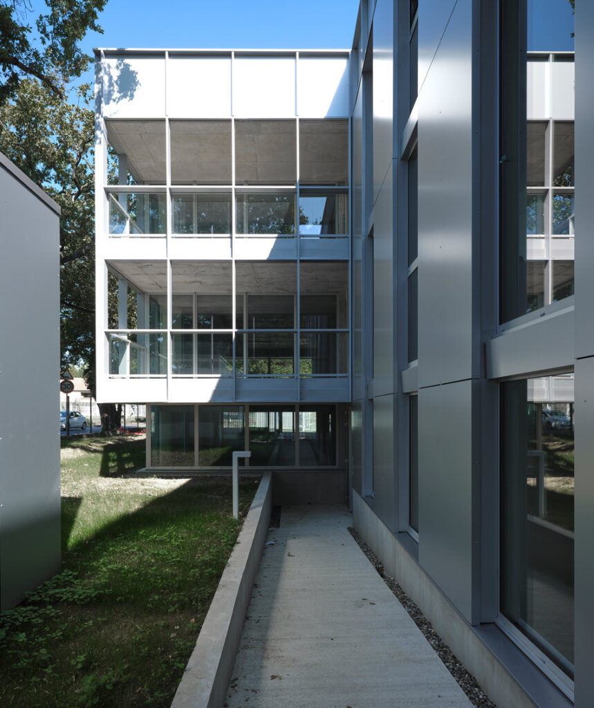 Hanami Offices / Taa Toulouse 12 Hanami offices / taa toulouse