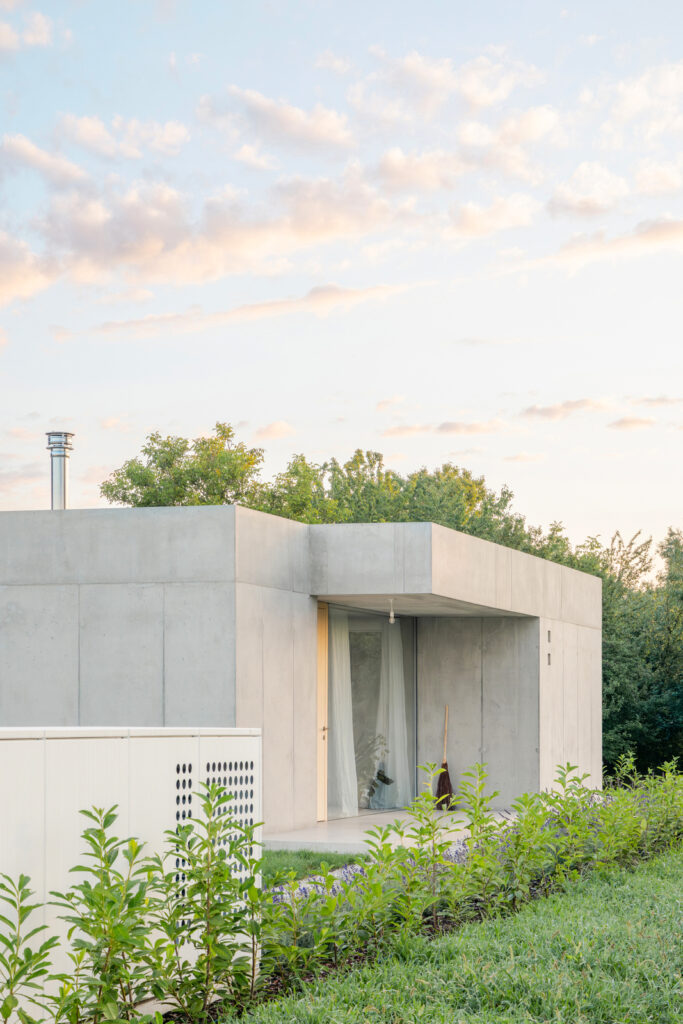 Interview With Tomaž Ebenšpanger Of Skupaj Arhitekti 2 House on the edge of the plain / skupaj arhitekti