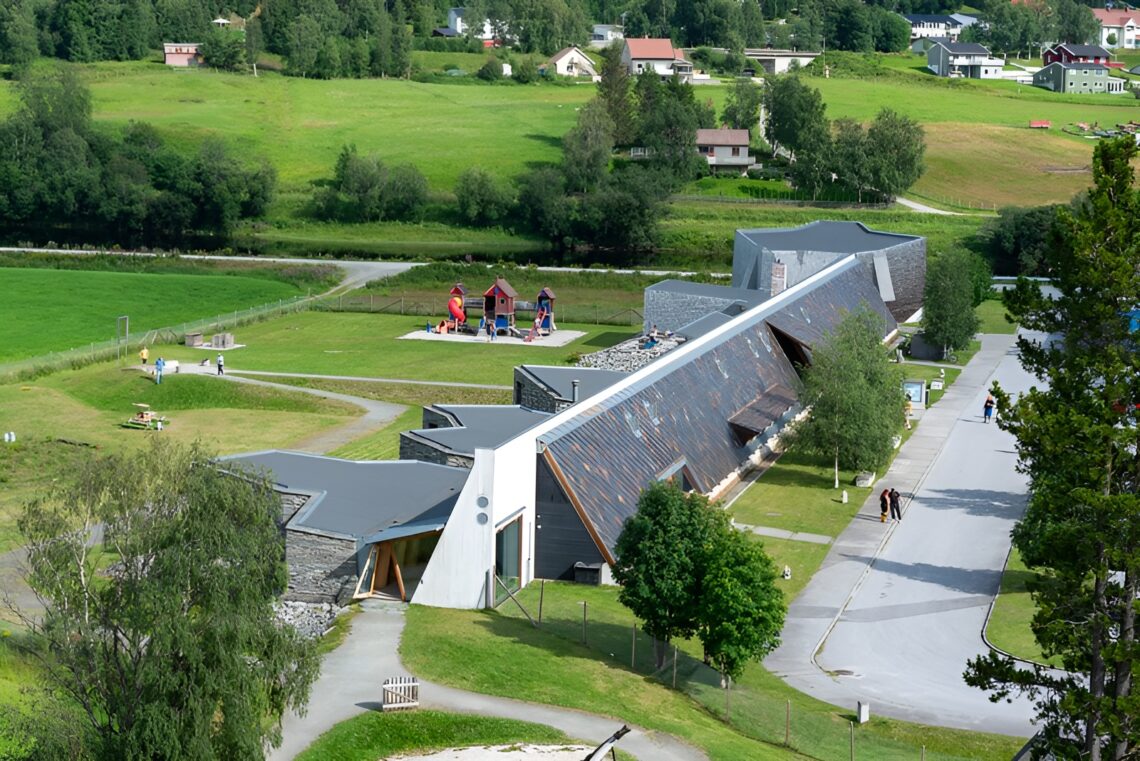 Sverre fehn: biography, works, awards