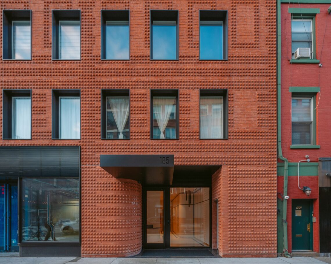 The grand mulberry apartments / morris adjmi architects
