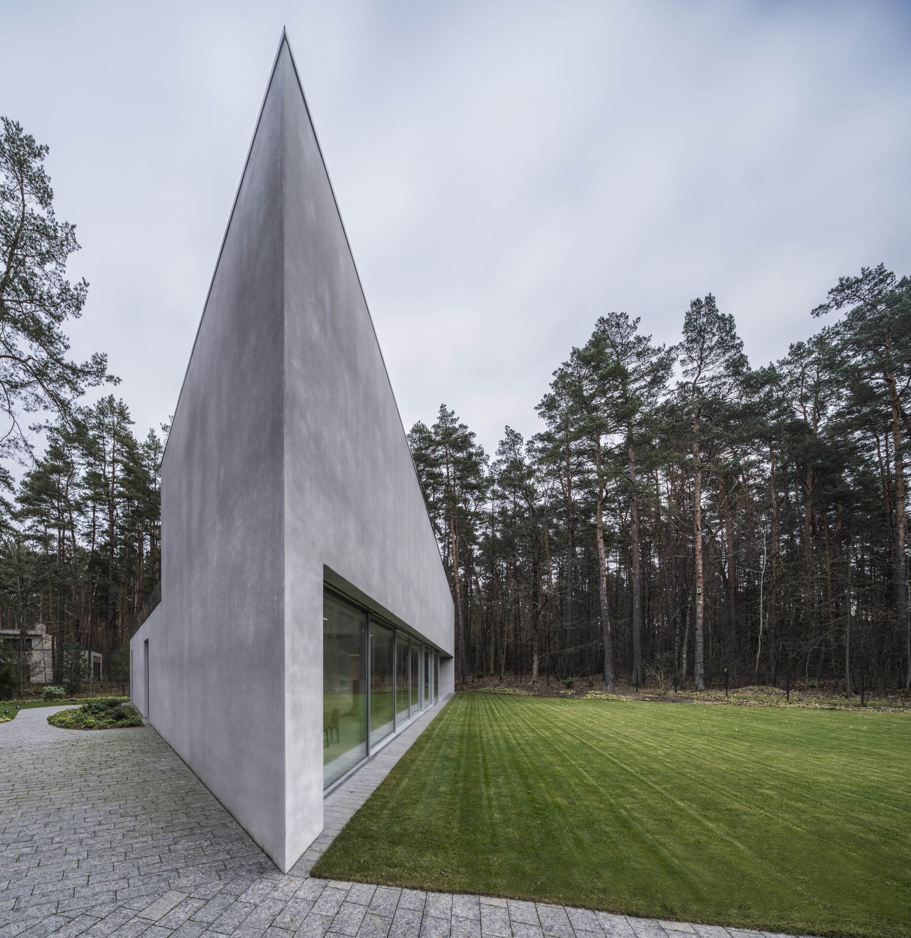 09_Trim House_Credits Jakub Certowicz Trim house / kwk promes