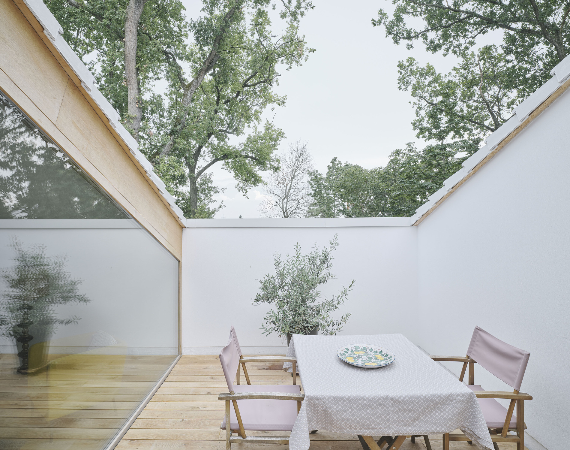 Interview With Henning Grahn Of Henning Grahn Architektur 5 Black & white house / henning grahn architektur + marc flick – architekt bda + christian stock