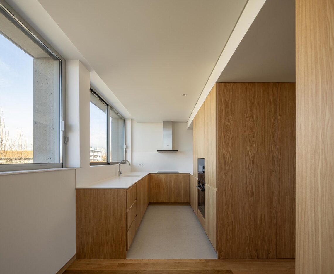 Hintze Ribeiro Multifamily Housing / Helder Da Rocha Arquitectos 2 Hintze ribeiro multifamily housing / helder da rocha arquitectos