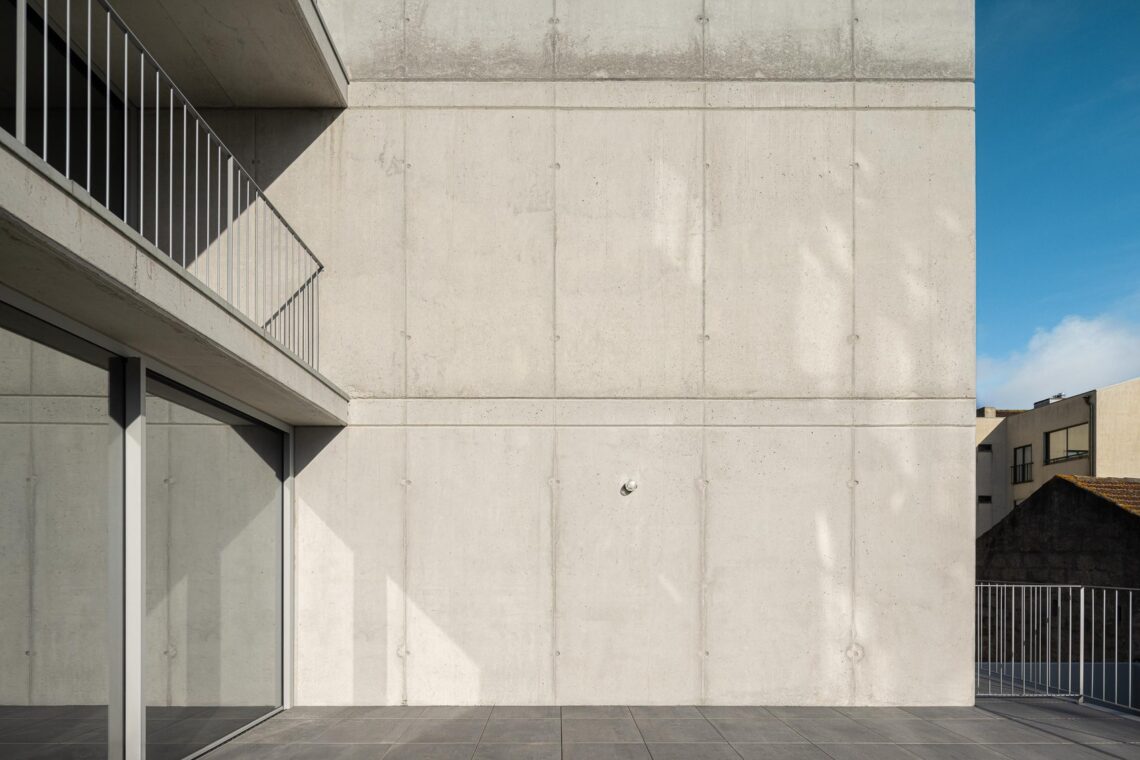 Hintze Ribeiro Multifamily Housing / Helder Da Rocha Arquitectos 18 Hintze ribeiro multifamily housing / helder da rocha arquitectos