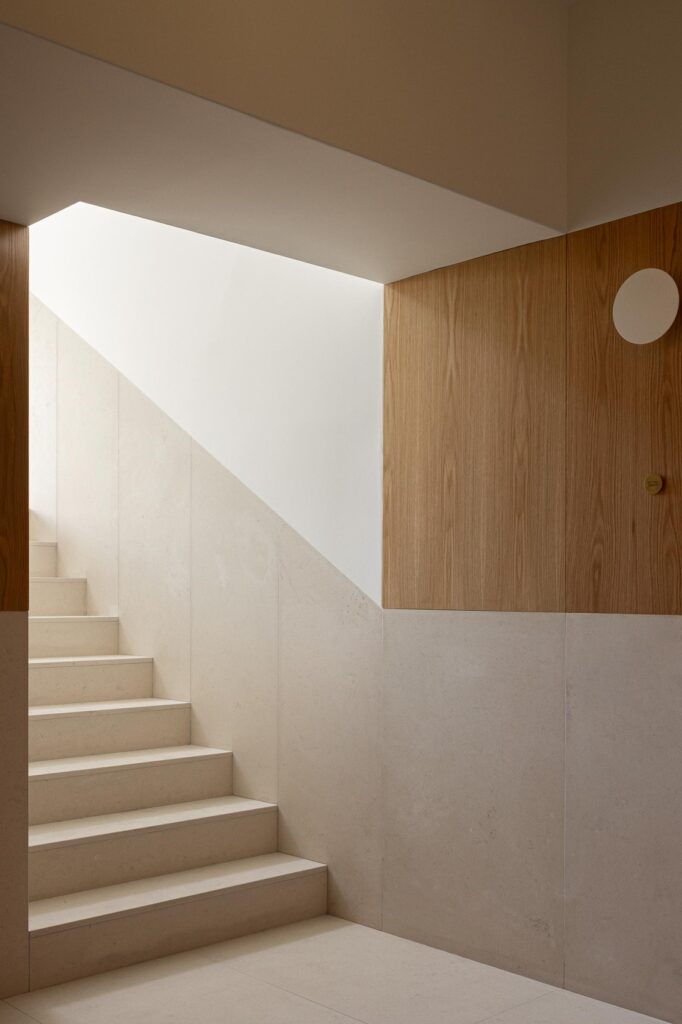 Hintze Ribeiro Multifamily Housing / Helder Da Rocha Arquitectos 15 Hintze ribeiro multifamily housing / helder da rocha arquitectos
