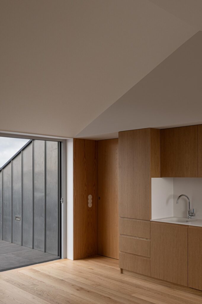 Hintze Ribeiro Multifamily Housing / Helder Da Rocha Arquitectos 13 Hintze ribeiro multifamily housing / helder da rocha arquitectos