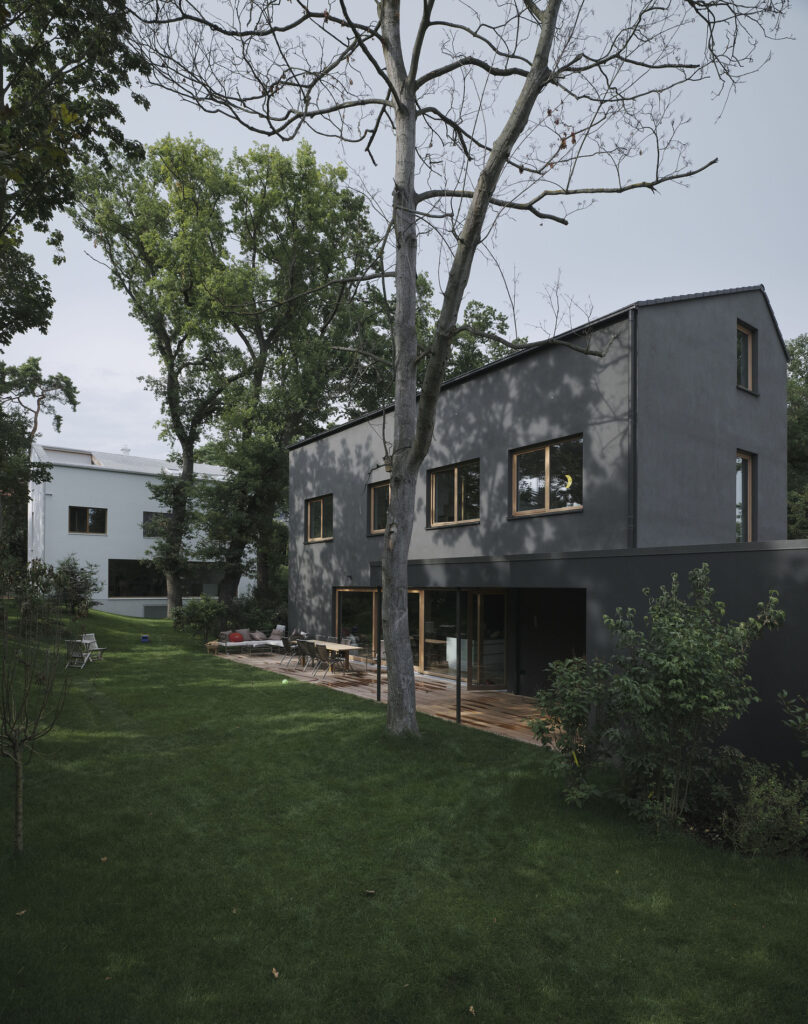 White House / Henning Grahn Architektur + Marc Flick – Architekt Bda + Christian Stock 8 Black & white house / henning grahn architektur + marc flick – architekt bda + christian stock