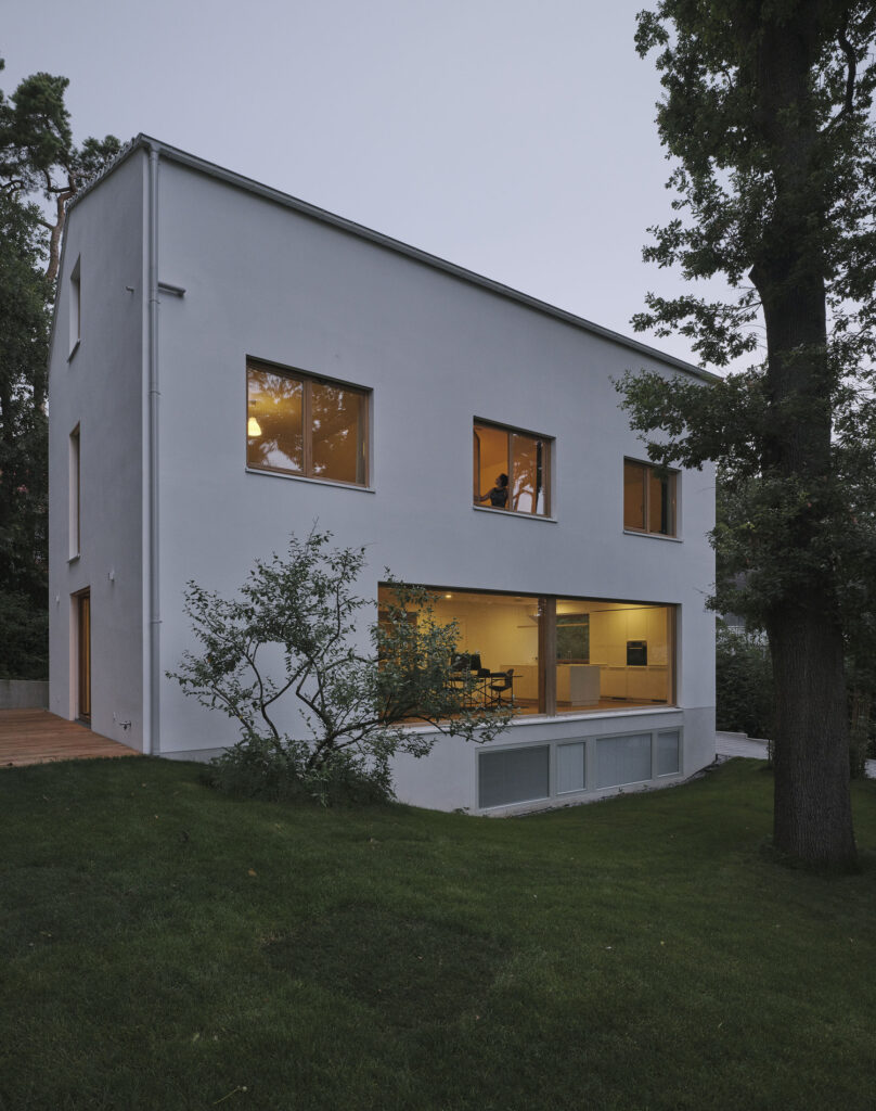 White House / Henning Grahn Architektur + Marc Flick – Architekt Bda + Christian Stock 11 Black & white house / henning grahn architektur + marc flick – architekt bda + christian stock