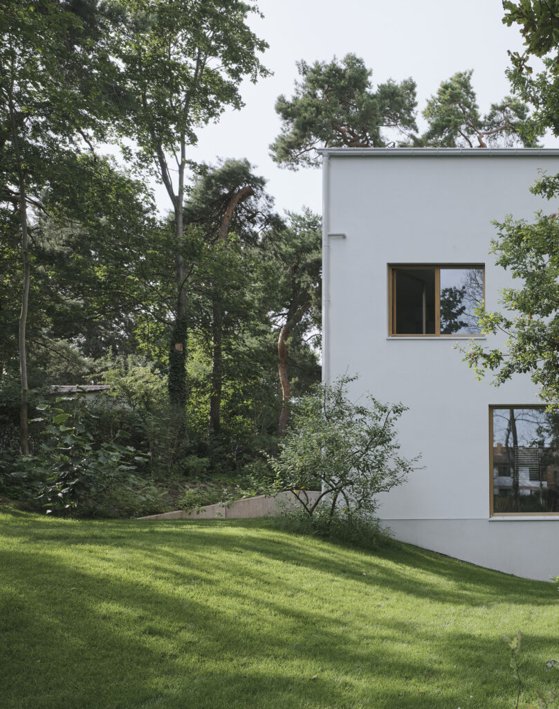 White House / Henning Grahn Architektur + Marc Flick – Architekt Bda + Christian Stock 13 Black & white house / henning grahn architektur + marc flick – architekt bda + christian stock