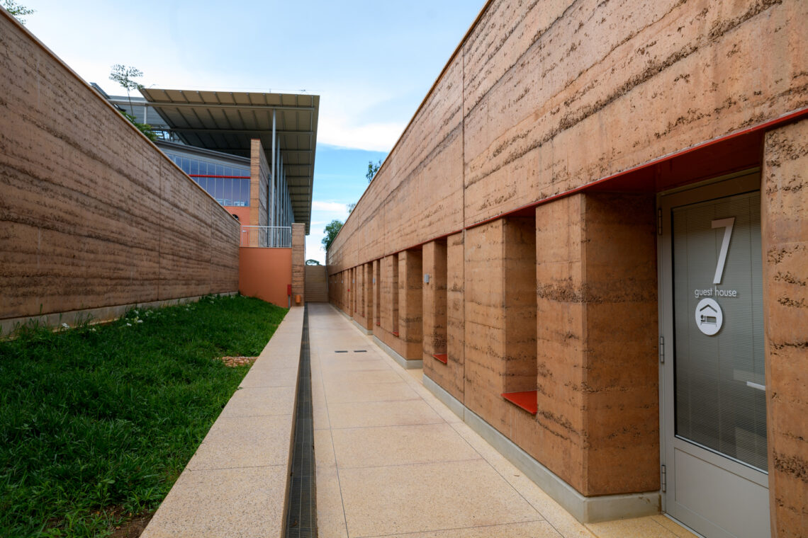 Children’s Surgical C/ Renzo Piano Building Workshop + Studio Tamassociati 8 Children’s surgical hospital / renzo piano building workshop + studio tamassociati