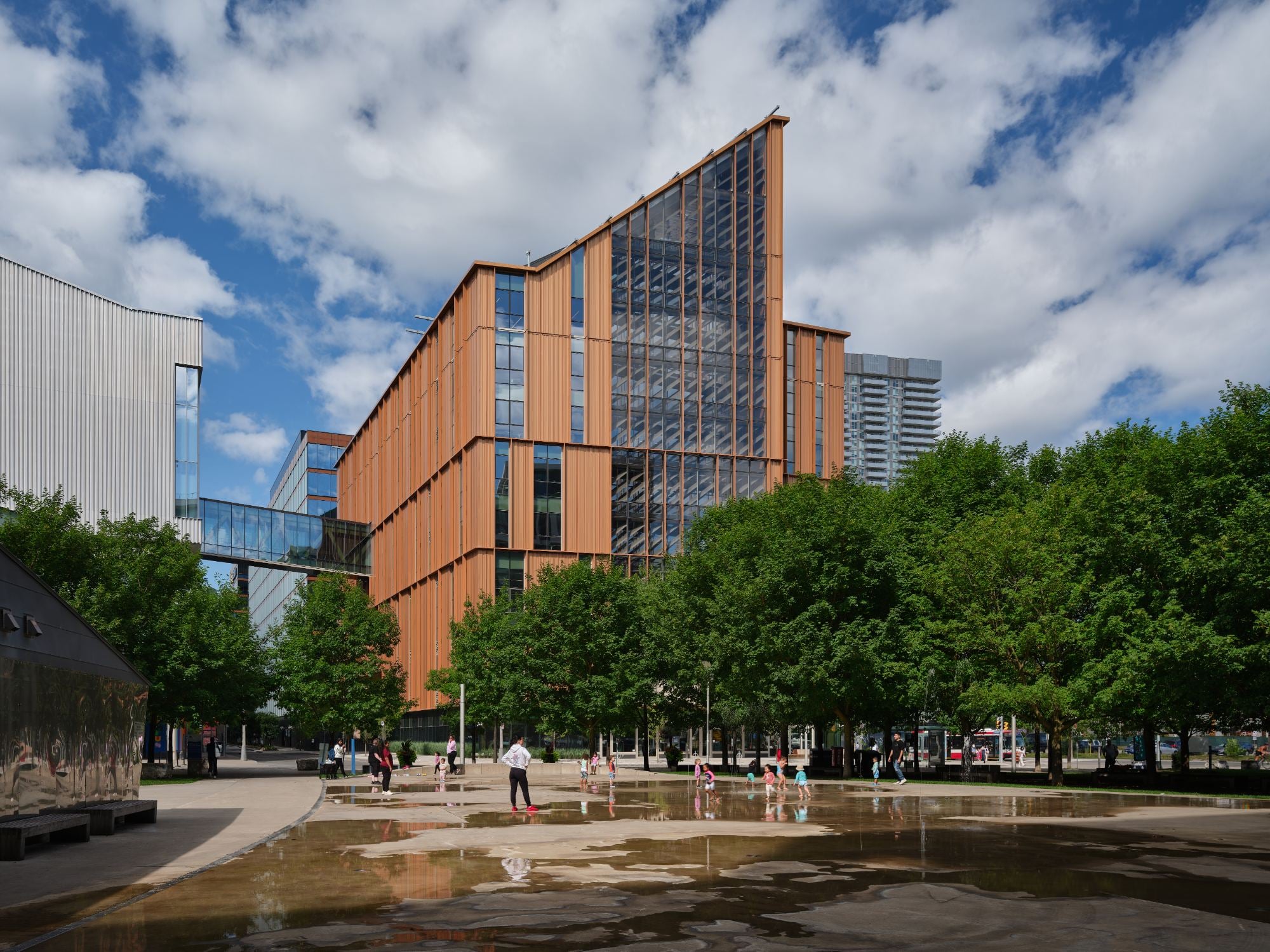 Mta_Limberlostplace_Image3_Credit Doublespace Photography Limberlost place / moriyama teshima architects + acton ostry architects