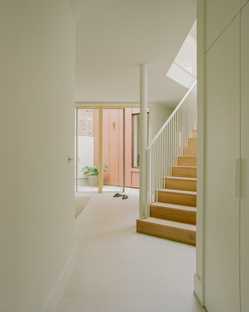 Canon Mews / Pend Architects 38 Canon mews / pend architects