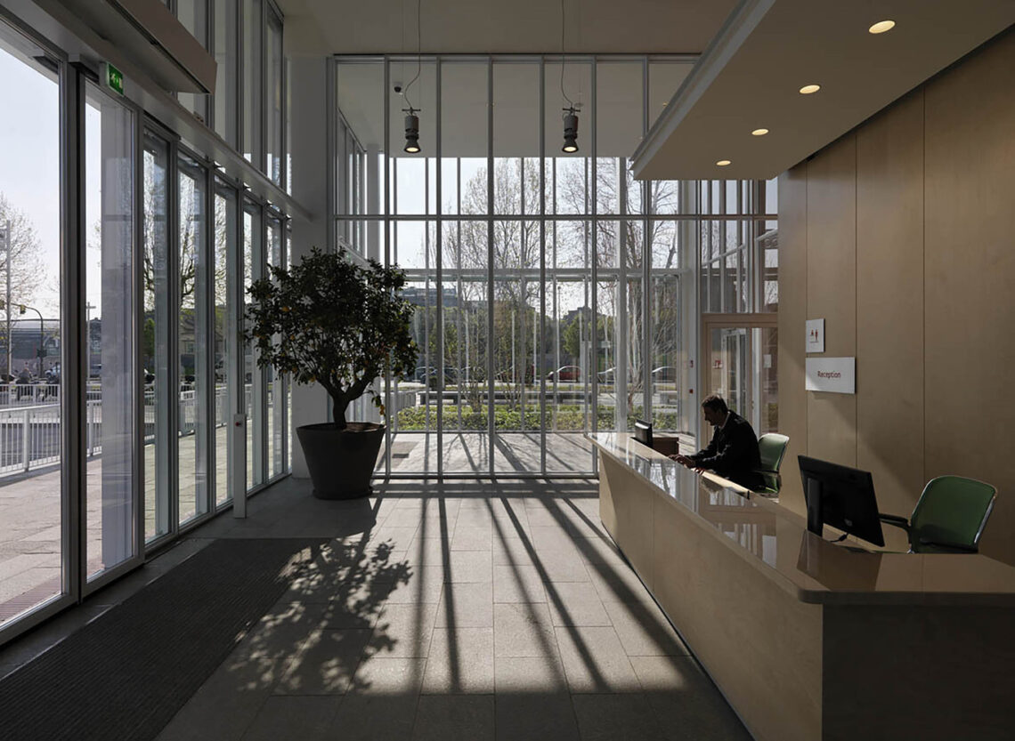 Intesa sanpaolo office building / renzo piano building workshop