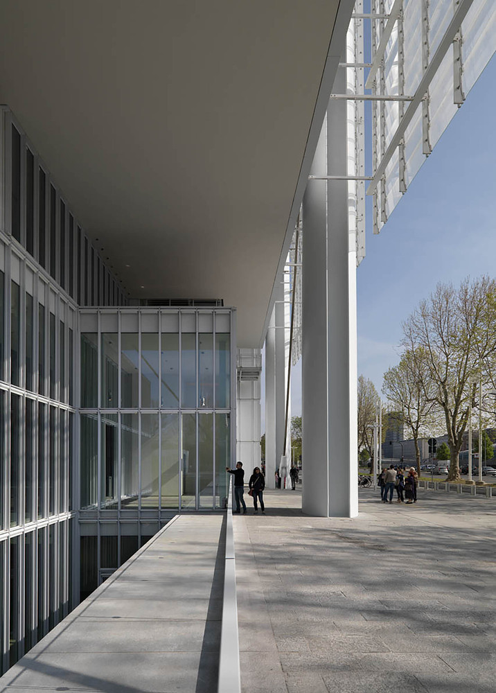 Intesa sanpaolo office building / renzo piano building workshop