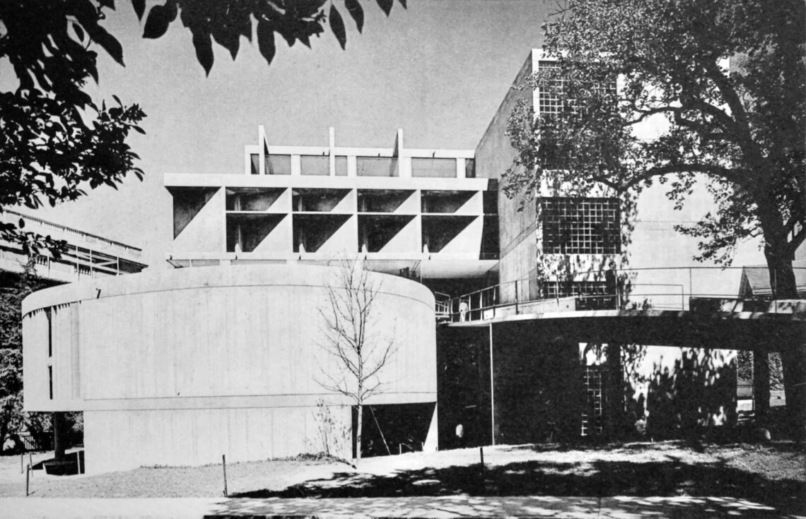 Carpenter Center For The Visual Arts / Le Corbusier | Classics On Architecture Lab 4 Carpenter center for the visual arts / le corbusier | classics on architecture lab