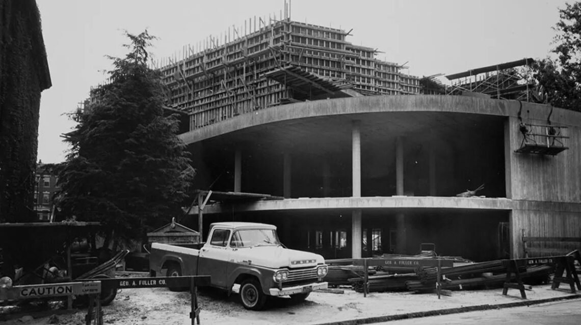 Carpenter Center For The Visual Arts / Le Corbusier | Classics On Architecture Lab 1 Carpenter center for the visual arts / le corbusier | classics on architecture lab