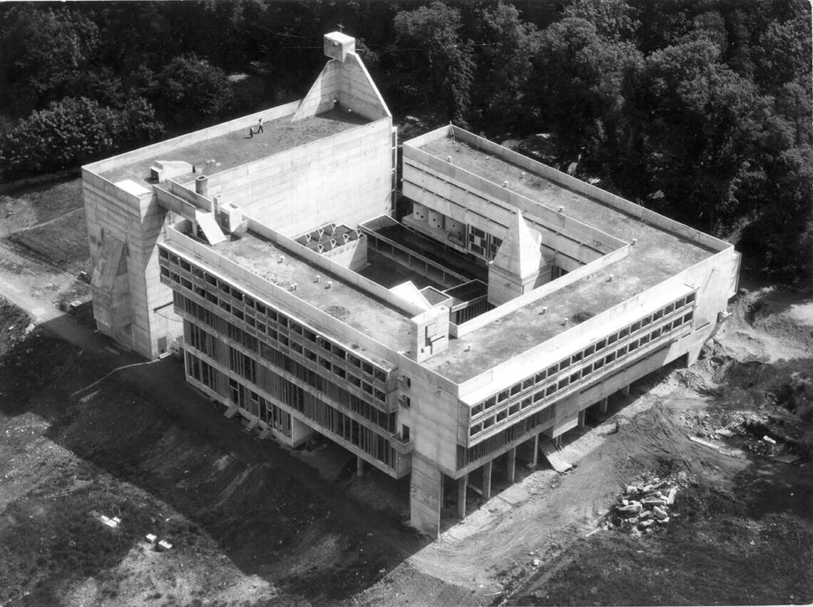 Convent of la tourette / le corbuiser | classics on architecture lab