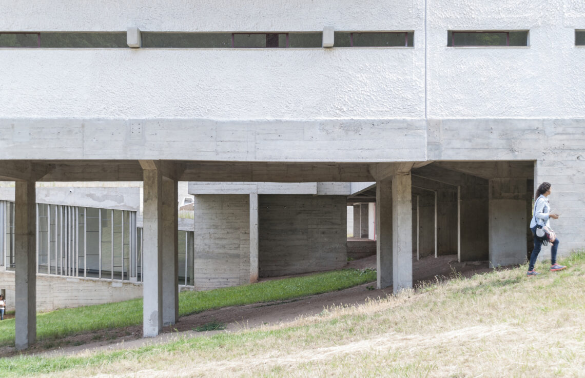 Convent of la tourette / le corbuiser | classics on architecture lab