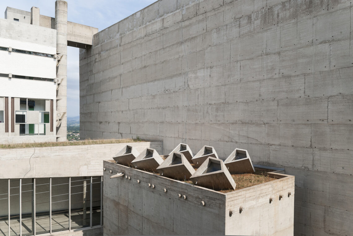 Convent of la tourette / le corbuiser | classics on architecture lab