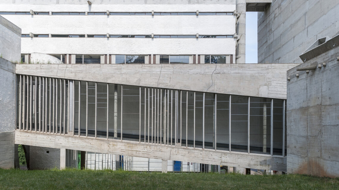 Convent of la tourette / le corbuiser | classics on architecture lab